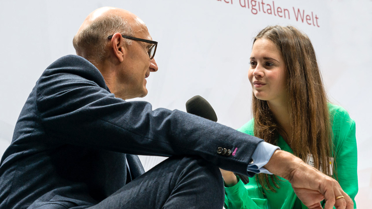 Timotheus Höttges im Expertengespräch beim IT-Gipfel 2016
